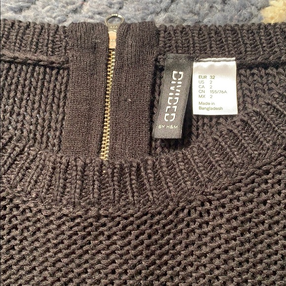 Black H&M Sweater - Picture 2 of 3